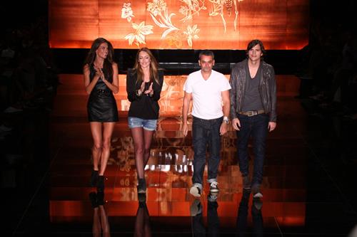 Alessandra Ambrosio on the runway at Colcci Fashion Show on January 30, 2011