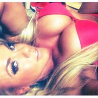 Minna Pajulahti in lingerie