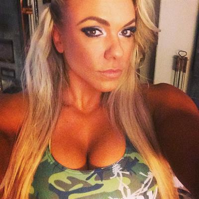 Minna Pajulahti taking a selfie