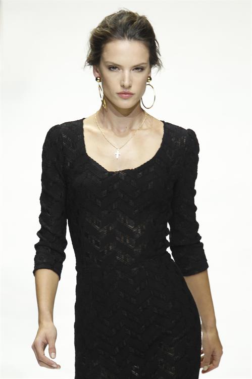 Alessandra Ambrosio Dolce Gabbana 