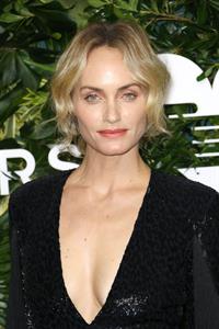 Amber Valletta