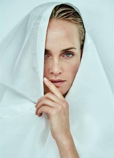 Amber Valletta