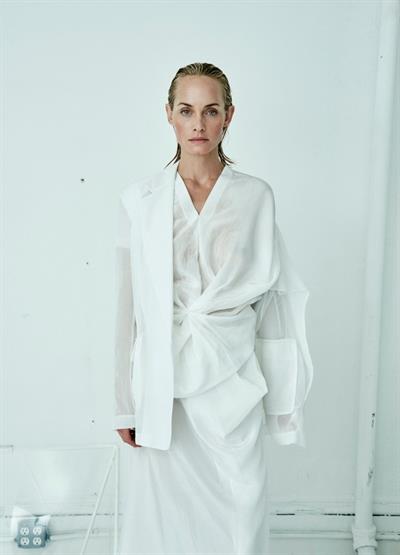 Amber Valletta