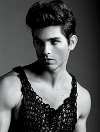 Justin Gaston
