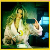Marisa Miller taking a selfie