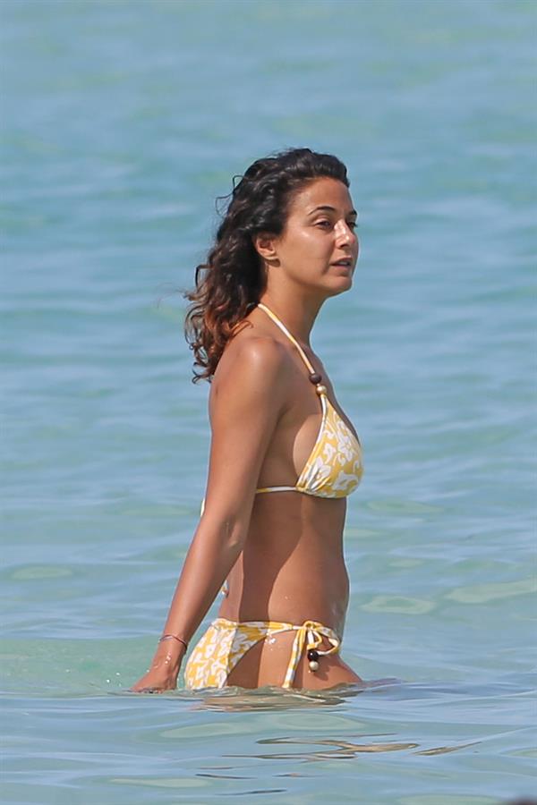 Emmanuelle Chriqui Bikini candids in Miami, 29 Aug 2013 