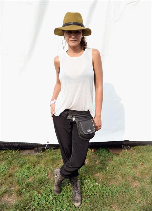 Emmanuelle Chriqui 2013 Budweiser Made In America Festival - Day 1, 31 Aug 2013 