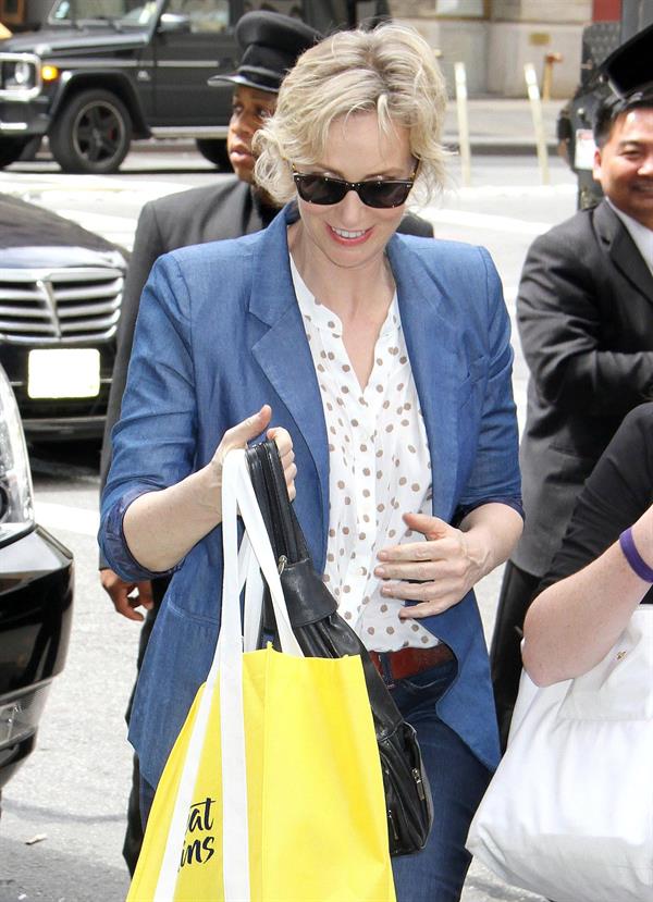 Jane Lynch in New York City (May 21, 2013) 