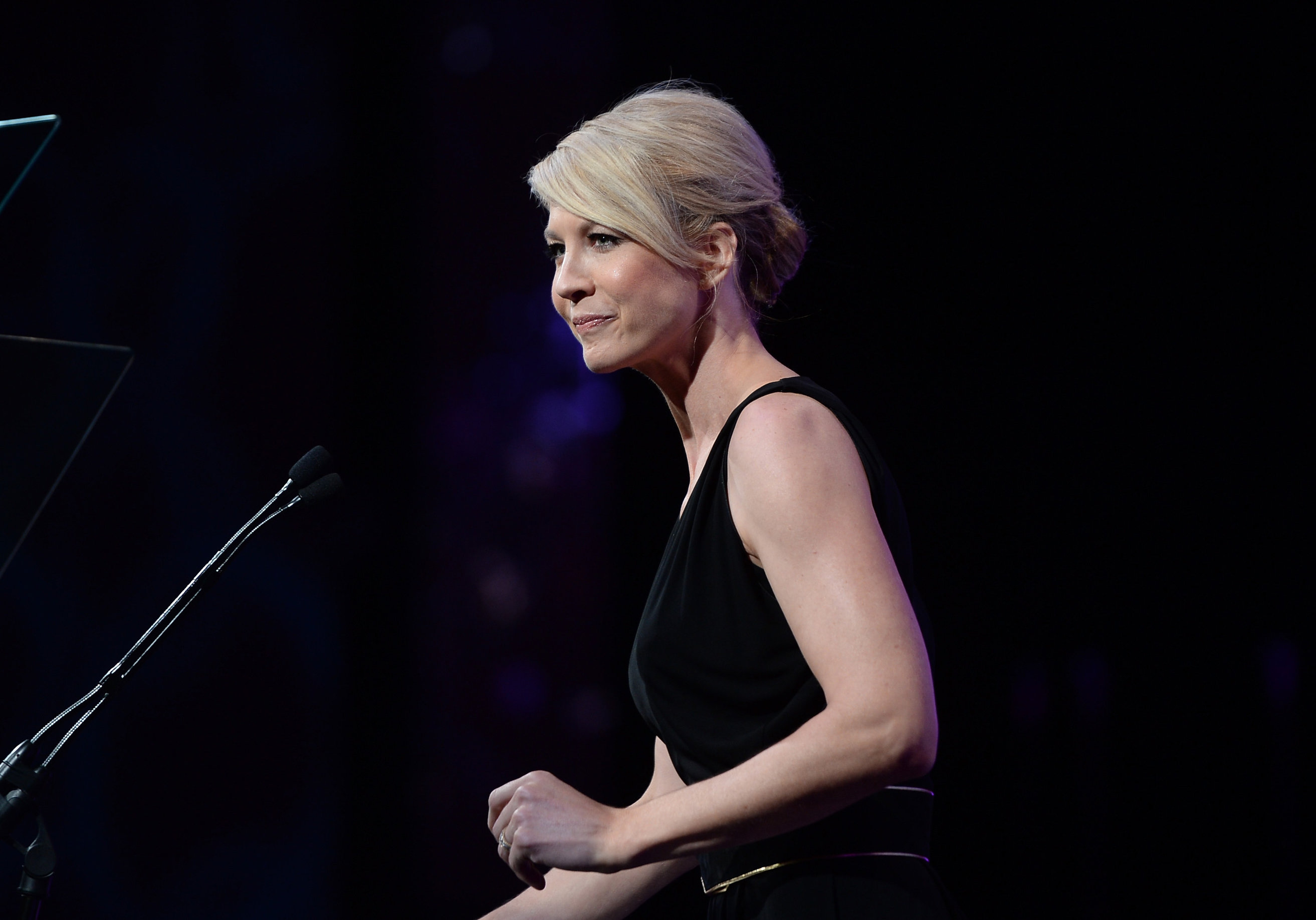 Jenna Elfman attends Women In Film's 2013 Crystal & Lucy Awards (12.06.2013) 
