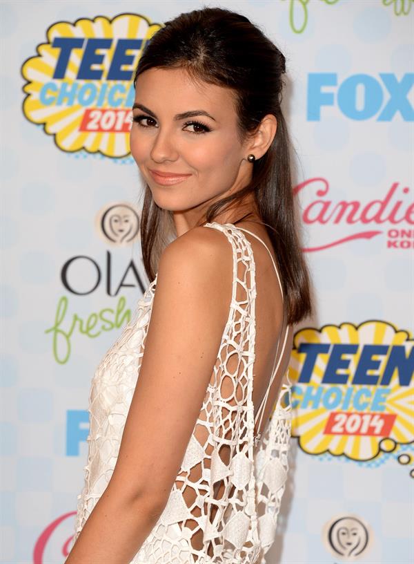 Victoria Justice attending the 2014 Teen Choice Awards, Los Angeles August 10, 2014