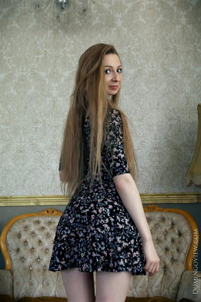 Teen with super long hair Areana Fox masturbating with dildo