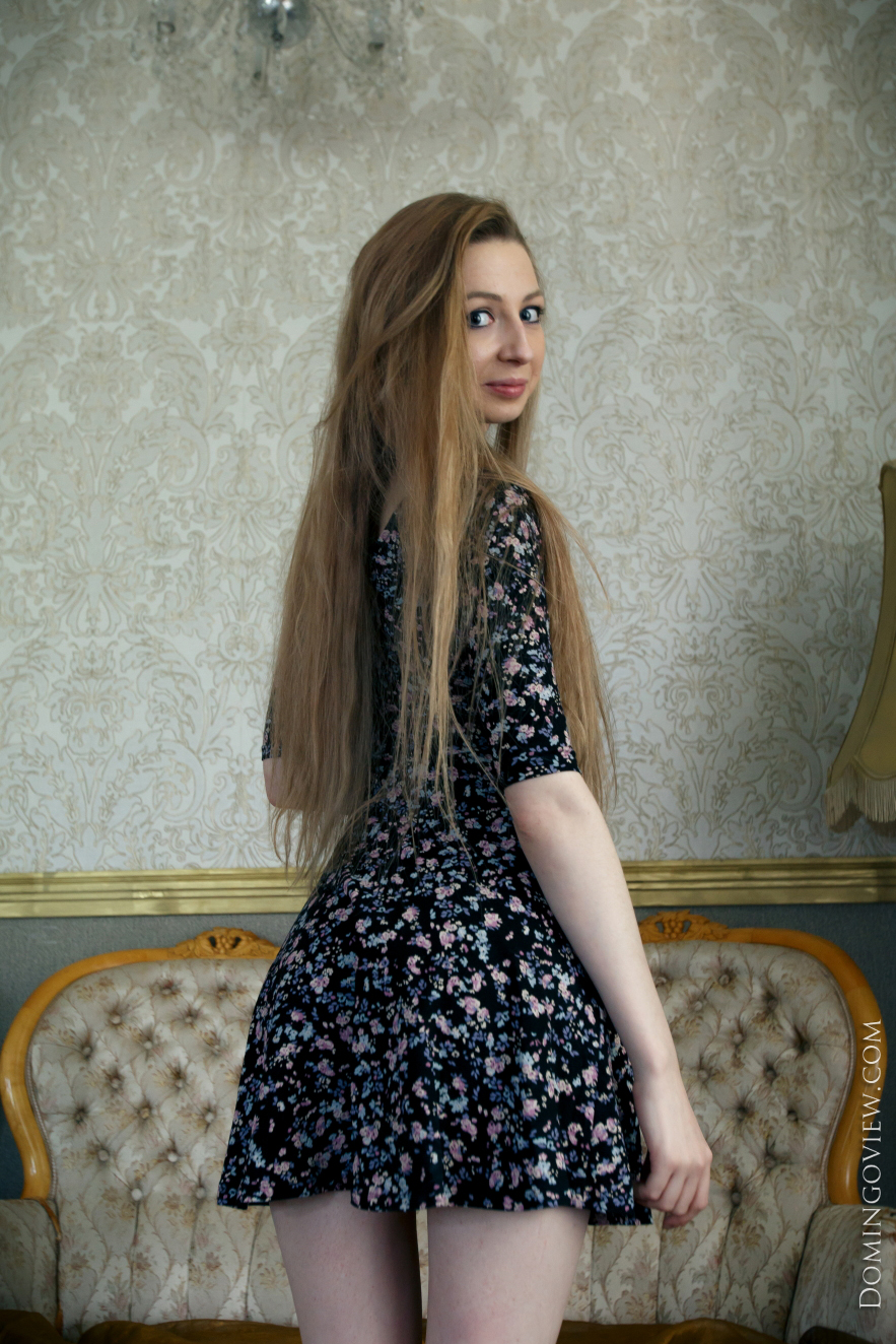 Teen with super long hair Areana Fox masturbating with dildo