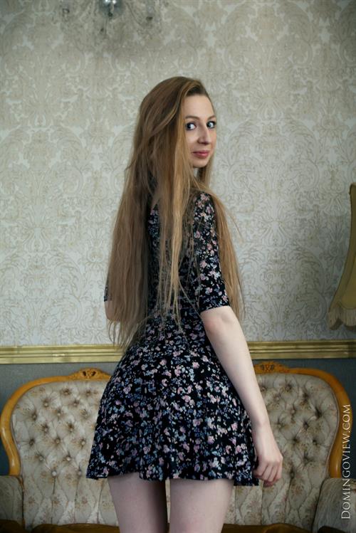 Teen with super long hair Areana Fox masturbating with dildo