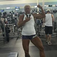 Jayne Stark taking a selfie