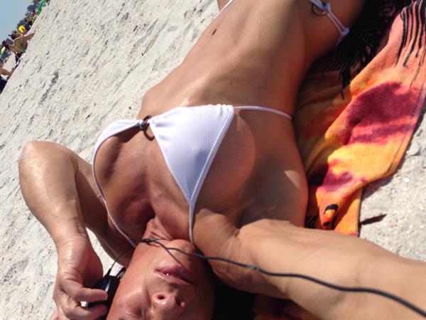 Sondra Faas in a bikini taking a selfie