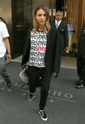 Jessica Alba arriving at LAX August 05, 2014