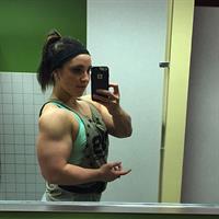 Chloe Sannito taking a selfie