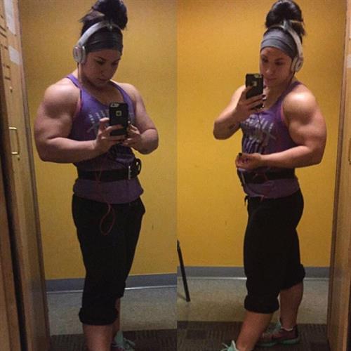 Chloe Sannito taking a selfie