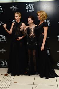 Charlize Theron and Kristen Stewart at the  Snow White And The Huntsman  World Premiere, May 14, 2012