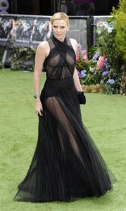 Charlize Theron and Kristen Stewart at the  Snow White And The Huntsman  World Premiere, May 14, 2012