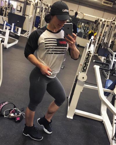 Chloe Sannito taking a selfie