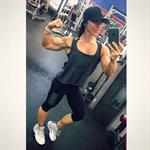 Chloe Sannito taking a selfie