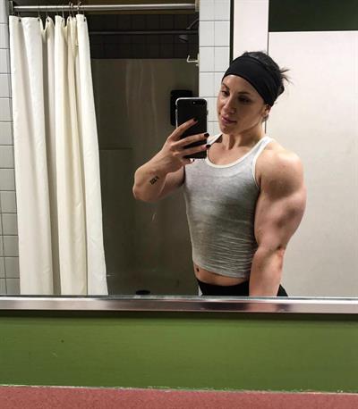 Chloe Sannito taking a selfie