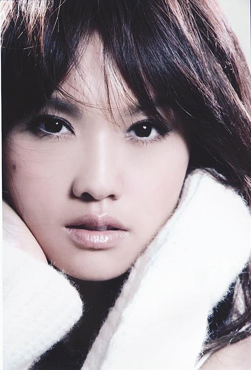 Rainie Yang