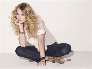 Taylor Swift - Glamour 2009/2010 by Matthias Vriens