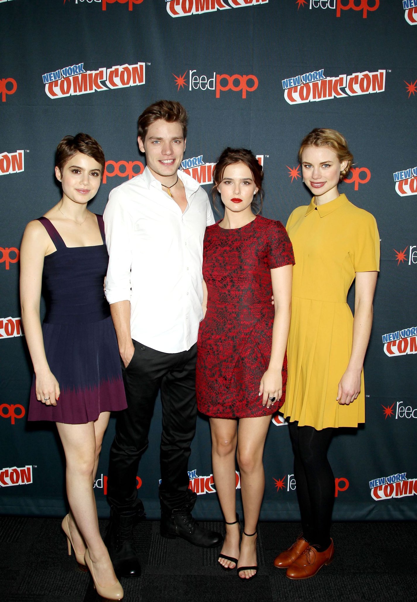 Zoey Deutch – “Vampire Academy” Panel NYCC 10/11/13  