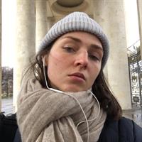 Alena Zavarzina taking a selfie