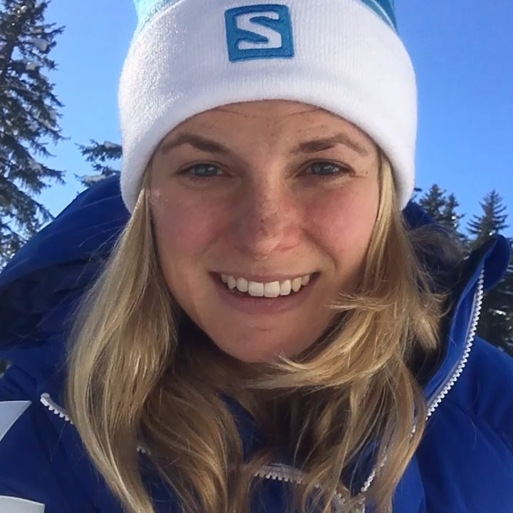 Jessie Diggins taking a selfie