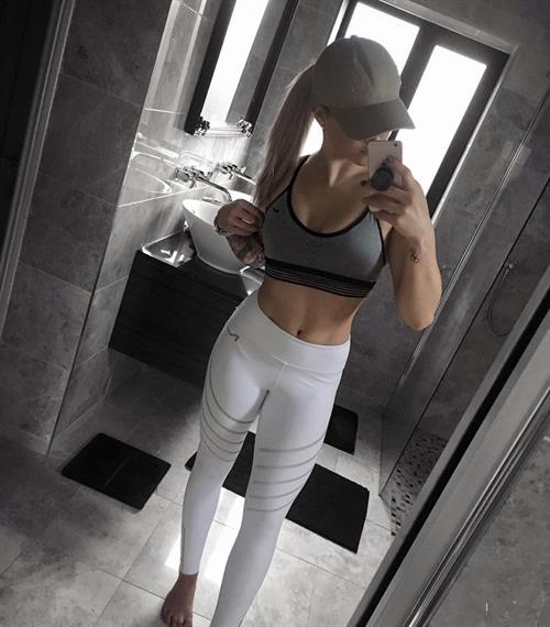 Rowan Cheshire taking a selfie