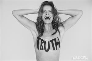 Paulina Porizkova in Sports Illustrated 2018