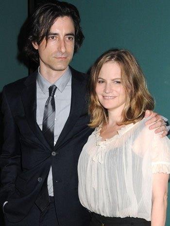 Jennifer Jason Leigh