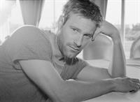 Aaron Eckhart