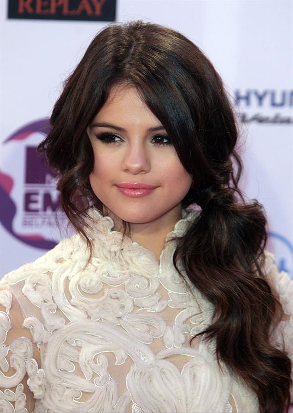 Selena Gomez - 2011 MTV European Music Awards 11/6/11 