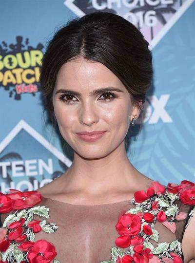 Shelley Hennig
