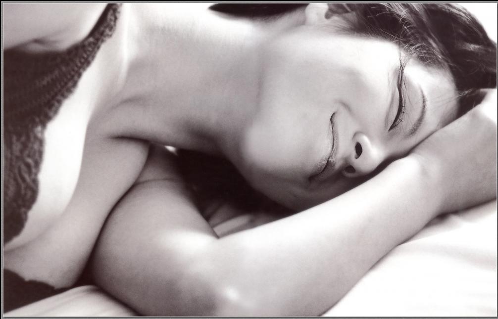 Tien Hsin in lingerie