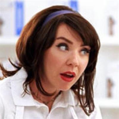Stephanie Courtney