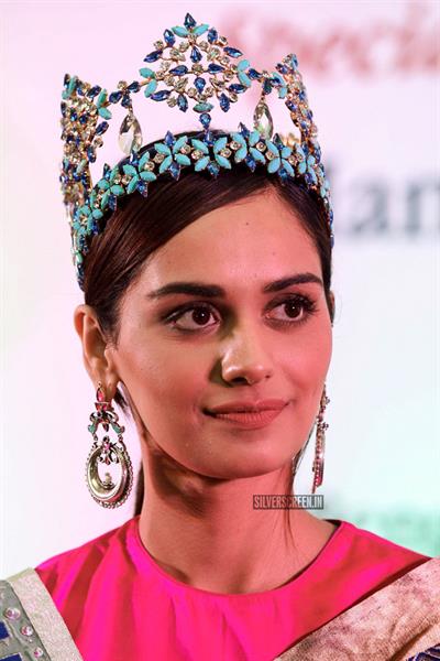 Manushi Chhillar
