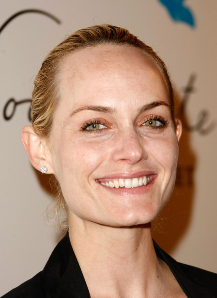 Amber Valletta