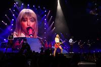 Taylor Swift  Red  Tour - Concert at the Staples Center in Los Angeles - August 19, 2013 