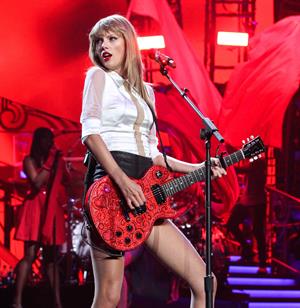 Taylor Swift  Red  Tour - Concert at the Staples Center in Los Angeles - August 19, 2013 