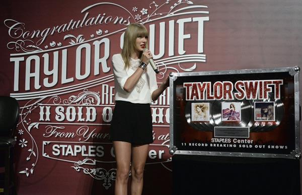 Taylor Swift 'Red' Tour Press Event in LA 8/20/13  