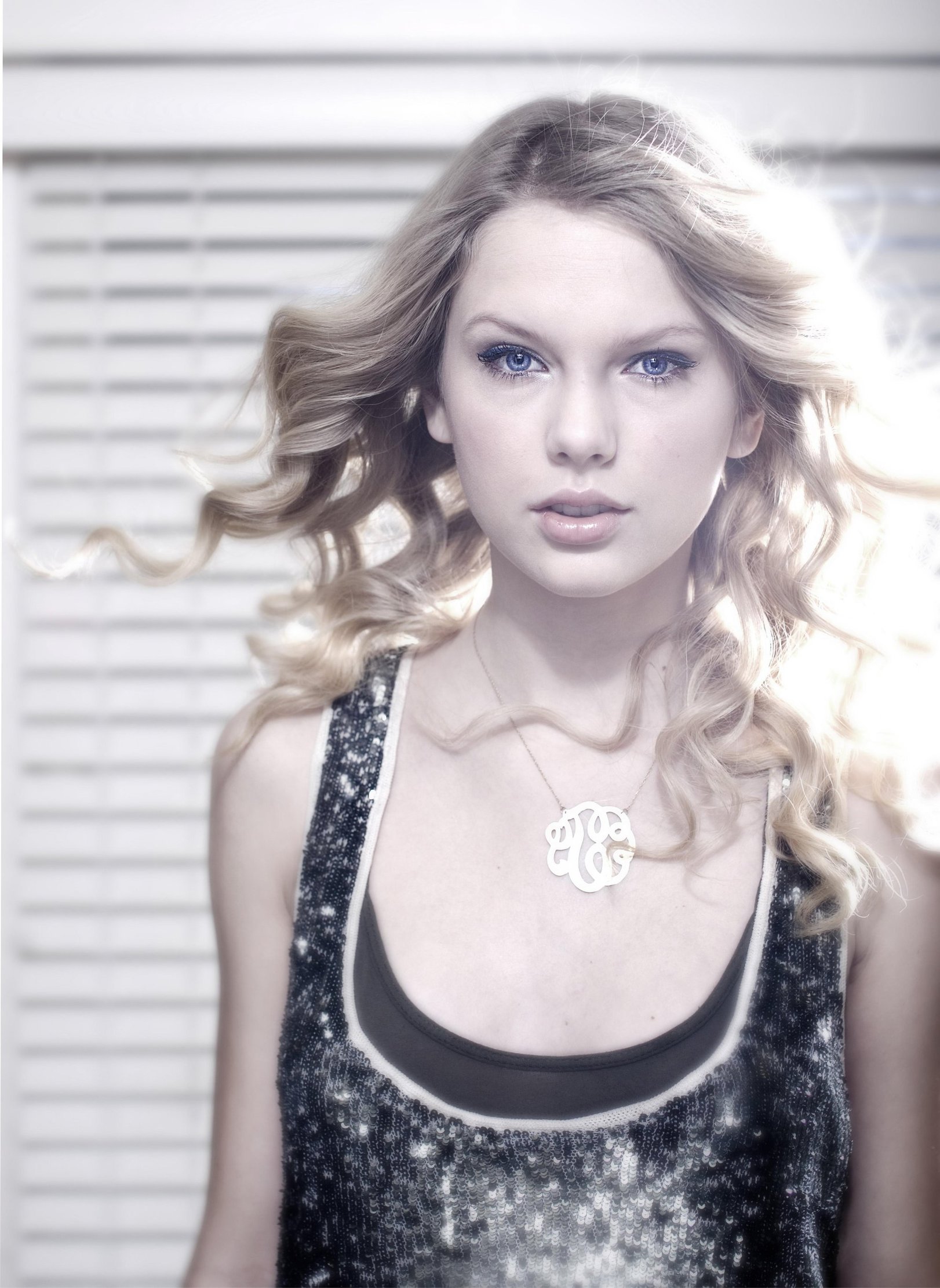 Taylor Swift - Austin Hargrave photoshoot 12/12/08  