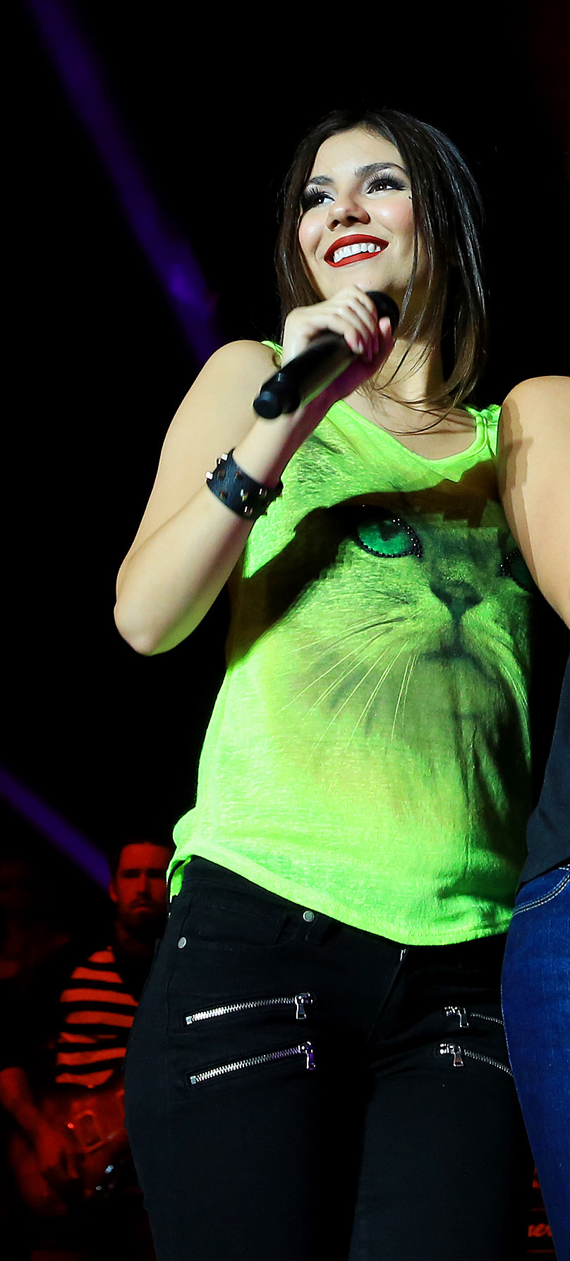 Victoria Justice - Iowa State Fair 8/13/13  