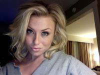 Dianna Dahlgren taking a selfie