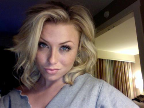 Dianna Dahlgren taking a selfie