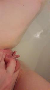 Cindy taking a selfie and - pussy